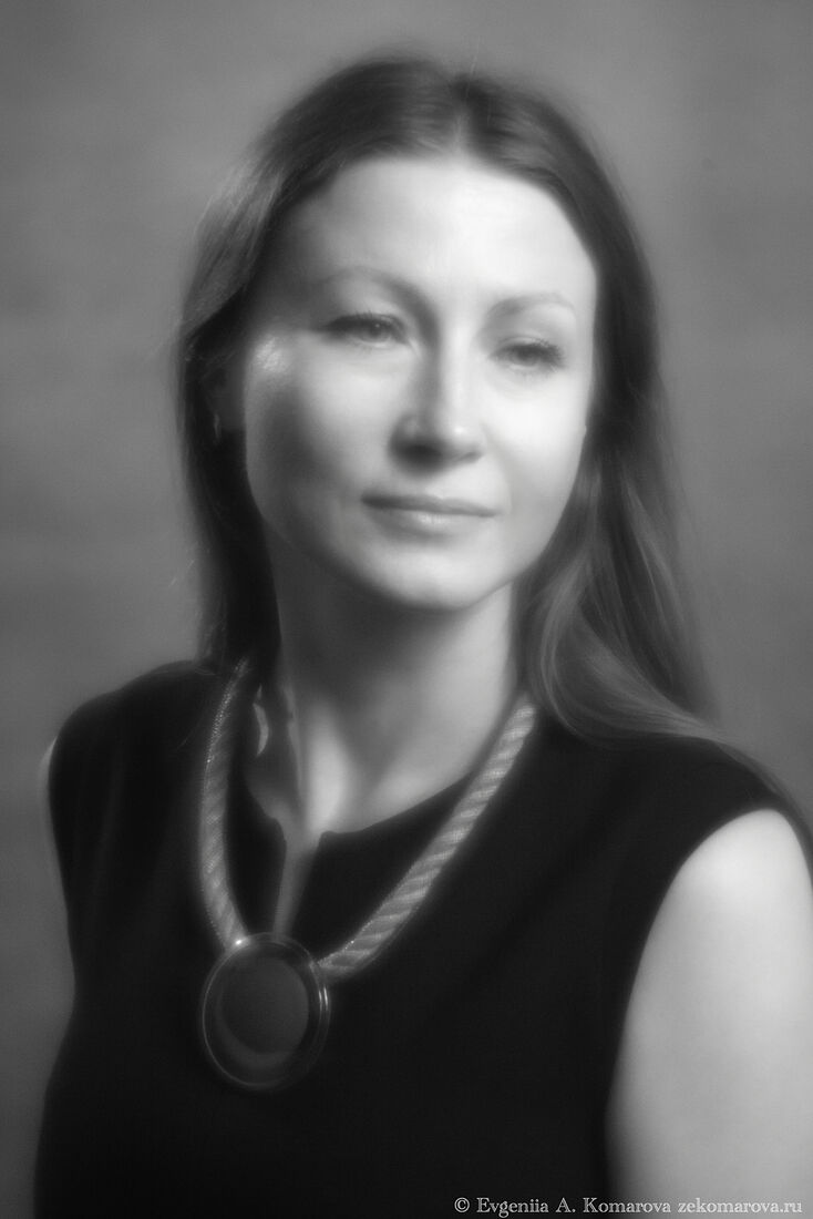 Член-корреспондент РАН, профессор, доктор философских наук, главный научный сотрудник, руководитель сектора  философии культуры, член Учёного совета