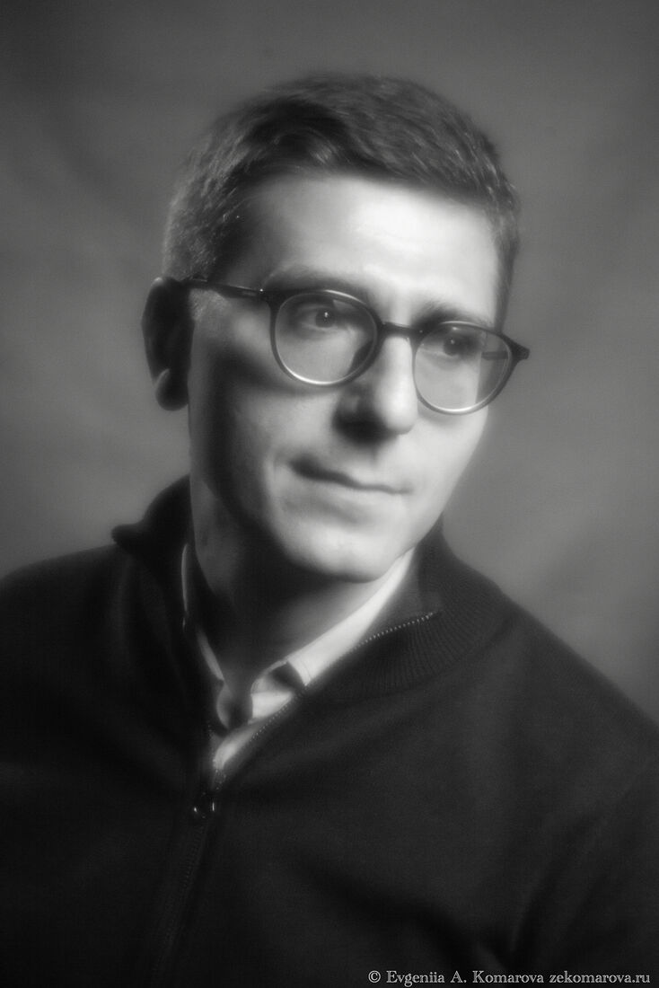 Кандидат политических наук, старший научный сотрудник, заместитель руководителя сектора истории политической  философии, член Учёного совета