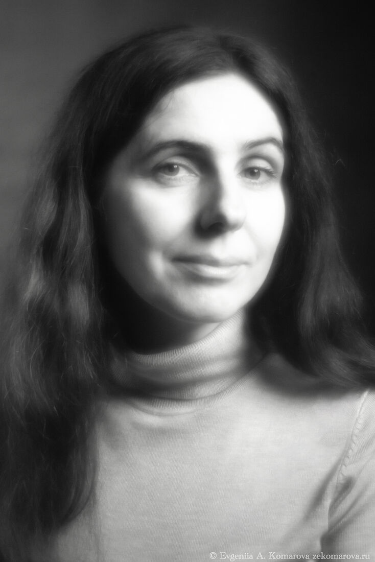 Доктор философских наук, ведущий научный сотрудник, руководитель сектора гуманитарных экспертиз и биоэтики, врио заместителя директора по научной работе,  член Учёного совета